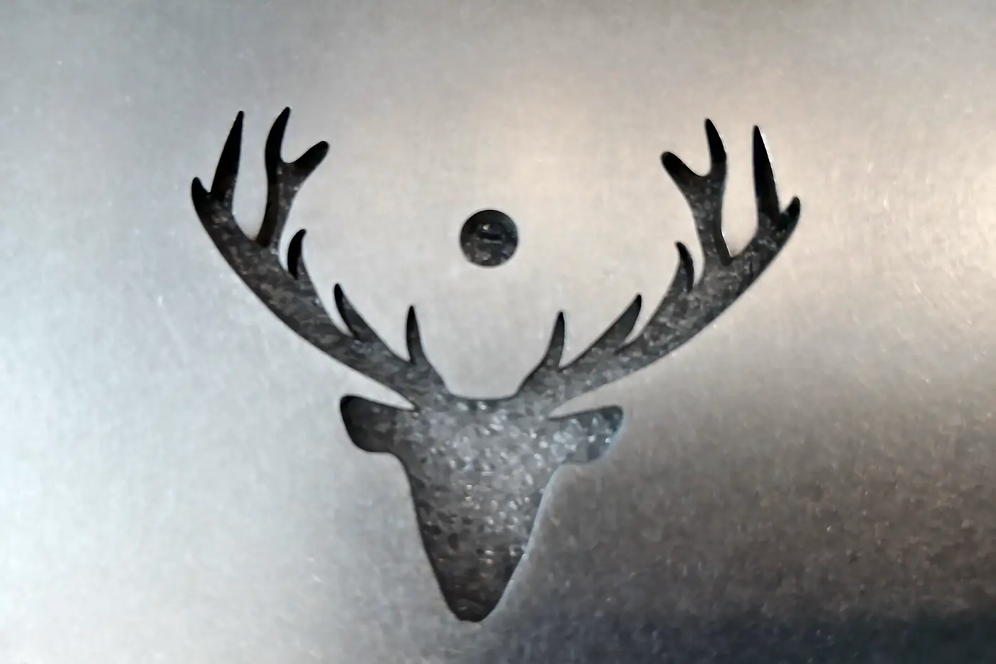 Detail van de lasersnede in inox